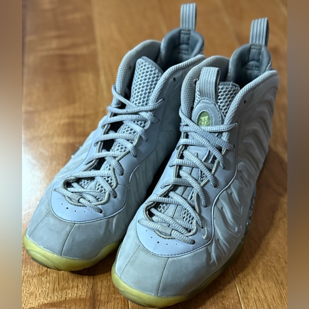 YOUTH FOAMPOSITE PRO PREMIUM WOLF GREY SZ 7Y METALLIC KSA
